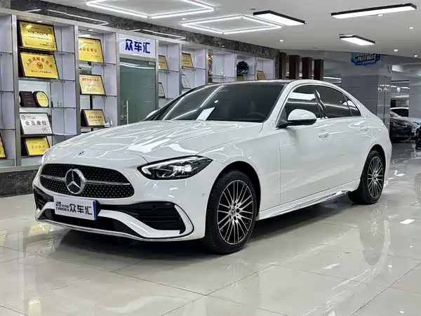 Mercedes-Benz C-Class 2024