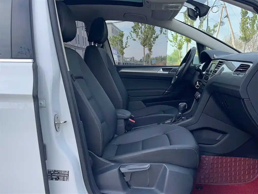 Volkswagen Golf Sportsvan 2019 — фото 16