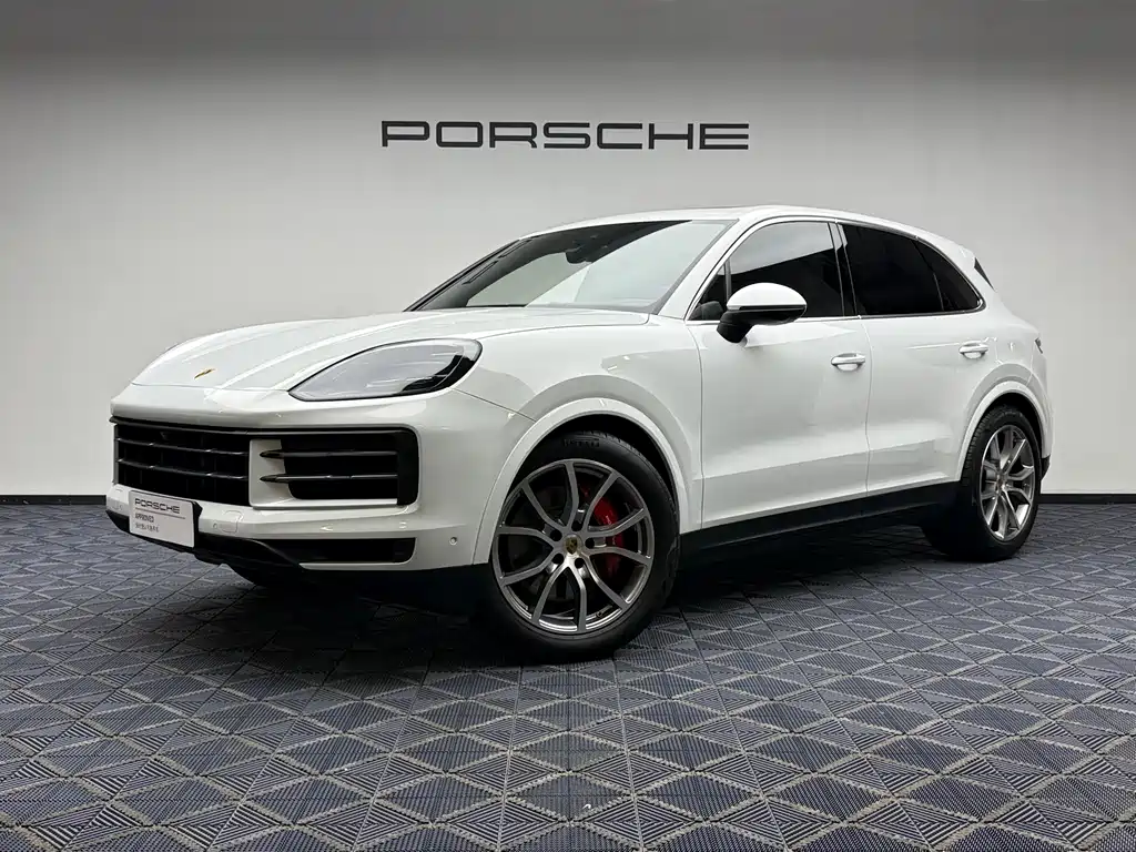 Porsche Cayenne 2023 — фото 15