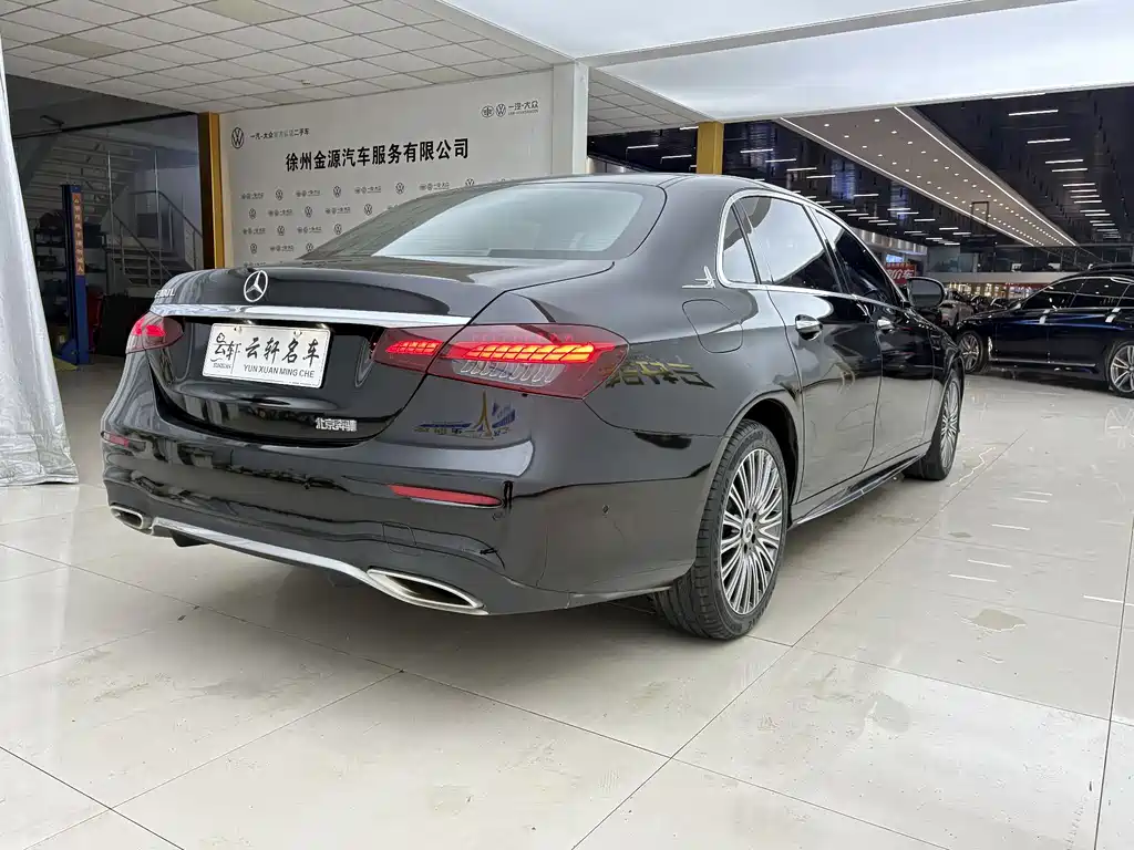 Mercedes-Benz E-Class 2021 — фото 16
