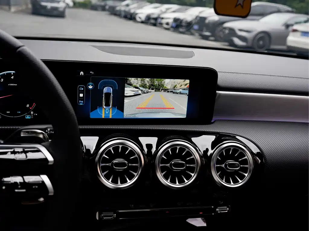 Mercedes-Benz A-Class AMG 2025 — фото 16