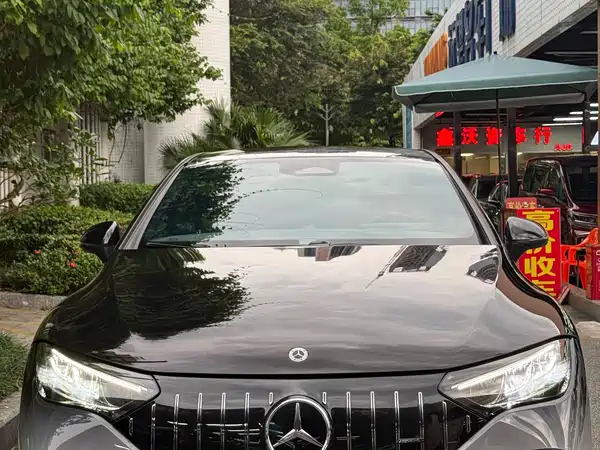 Mercedes-Benz EQE 2024