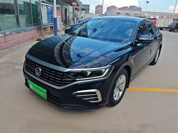 Volkswagen Passat 2024