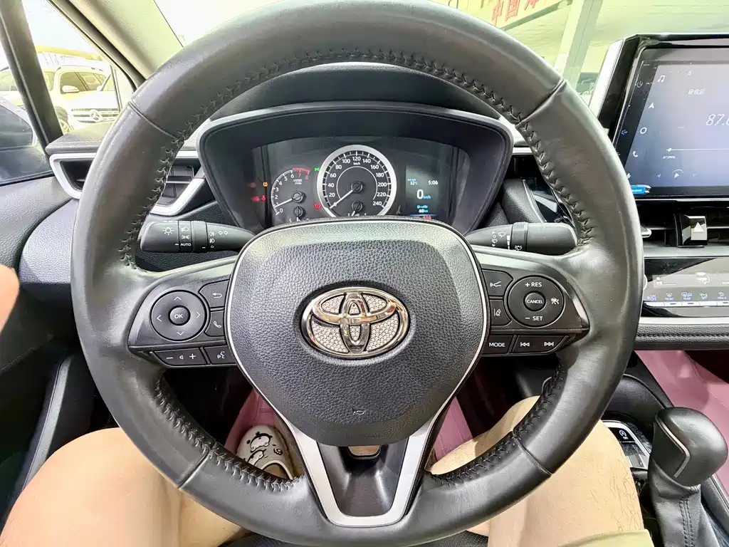 Toyota Corolla 2022 — фото 10