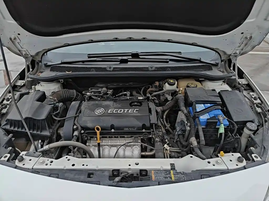 Buick Excelle 2015 — фото 20