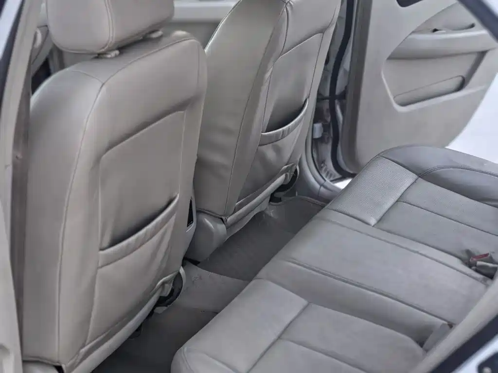Geely GC7 2014 — фото 13