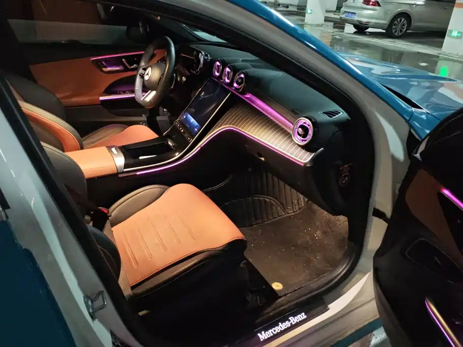 Mercedes-Benz C-Class 2023 — фото 8