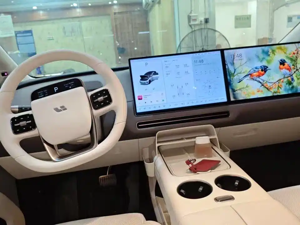 Li Auto i8 2026
