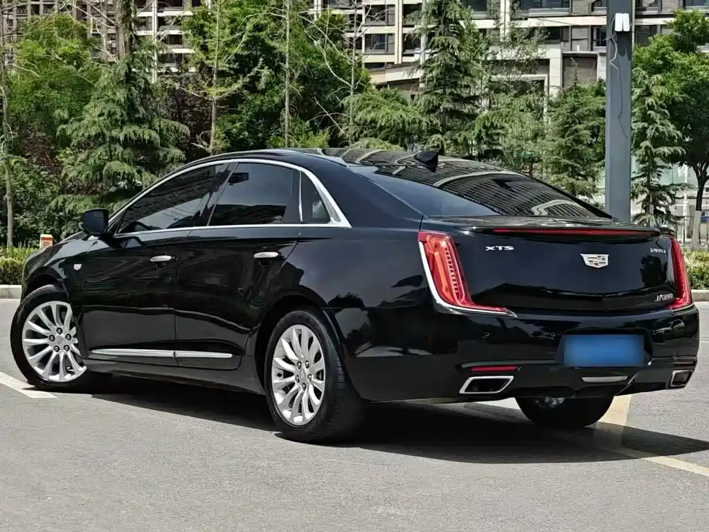 Cadillac XTS 2018 — фото 4