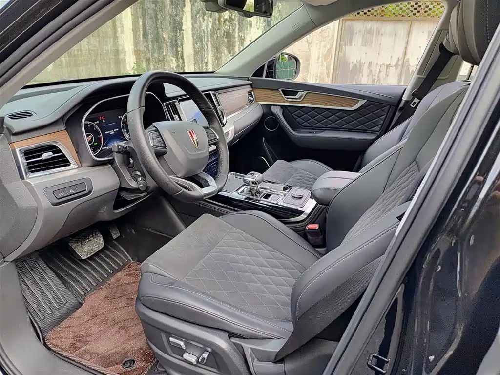 Hongqi HS7 2022