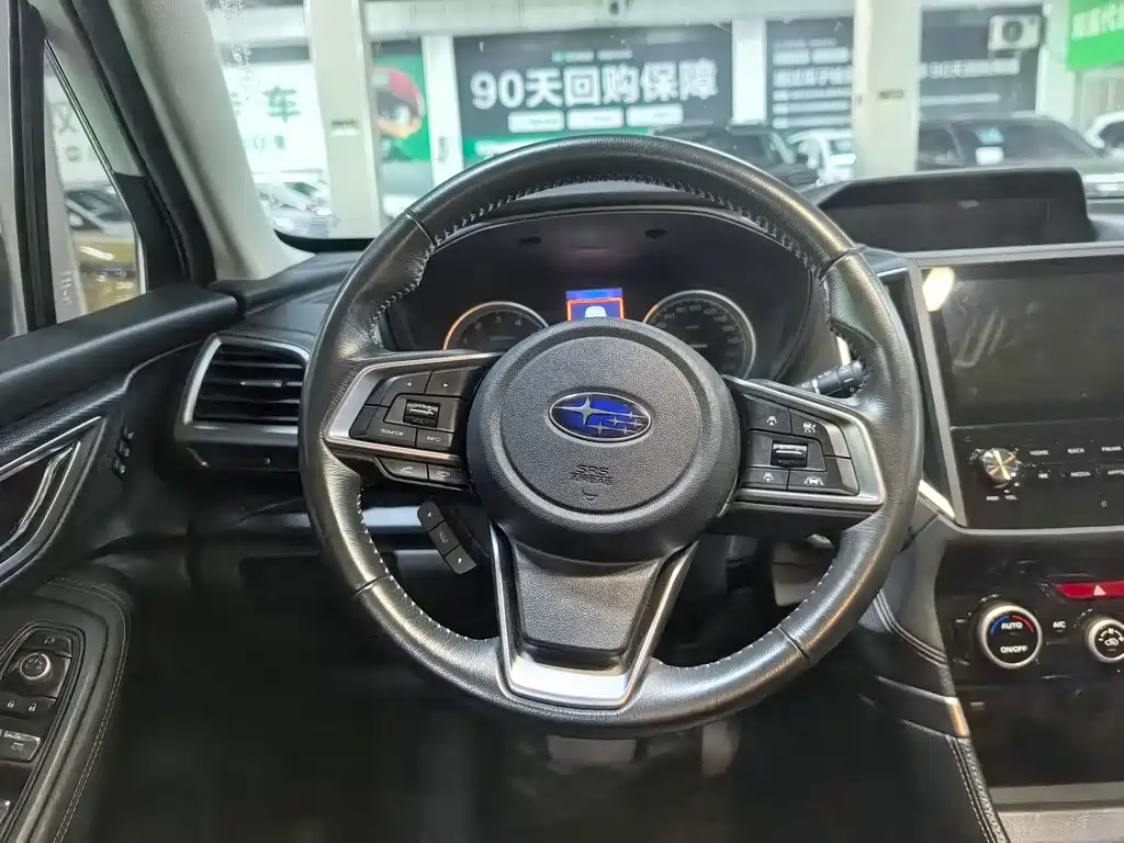 Subaru Forester 2021 — фото 11