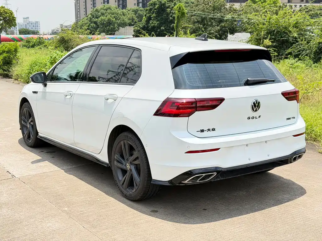 Volkswagen Golf 2022