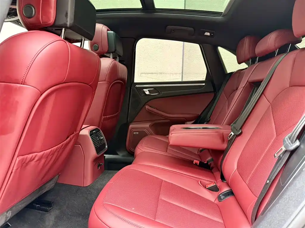 Porsche Macan 2020