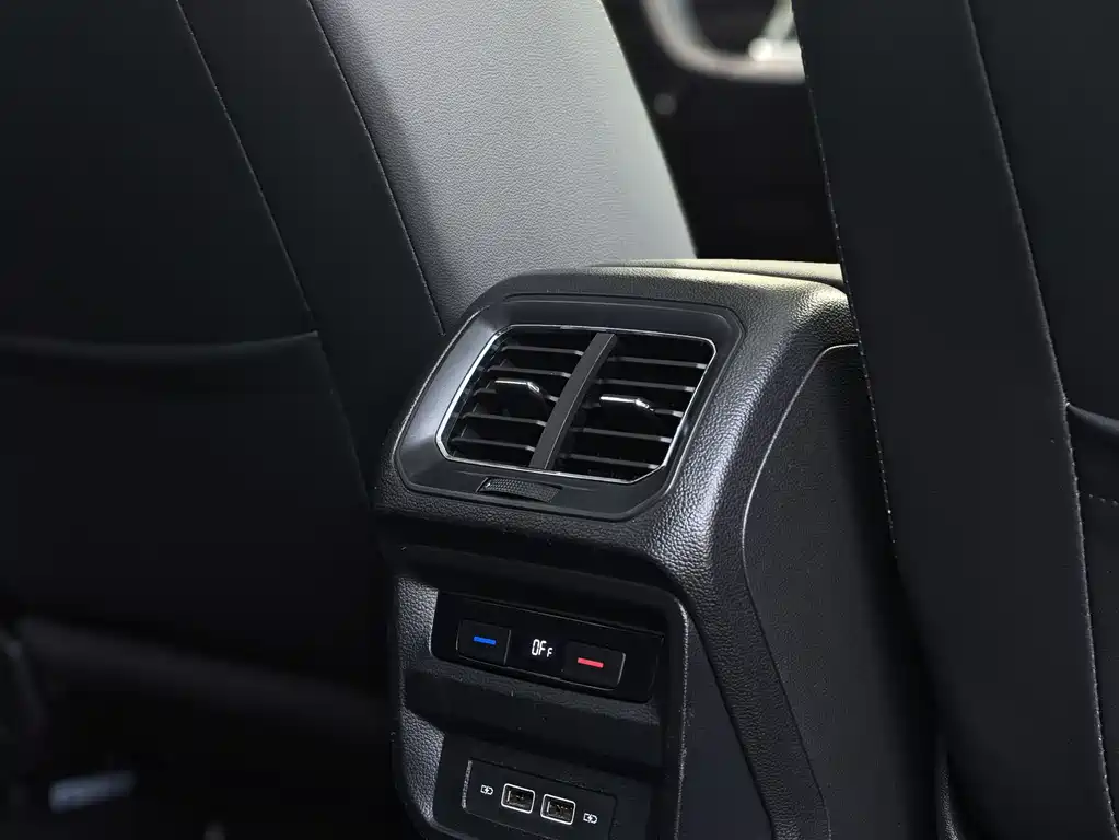 Volkswagen Tiguan L 2021 — фото 26