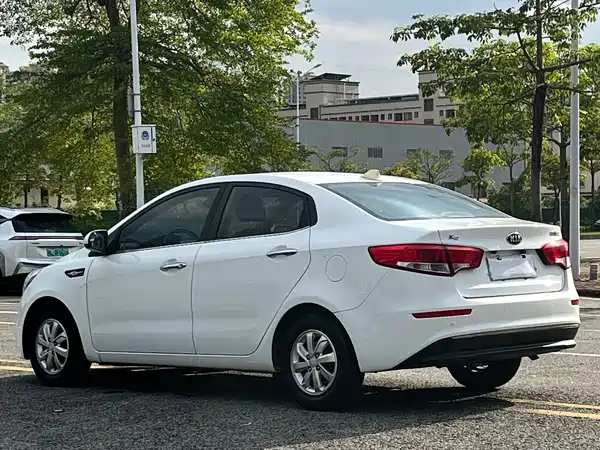 Kia K2 2016