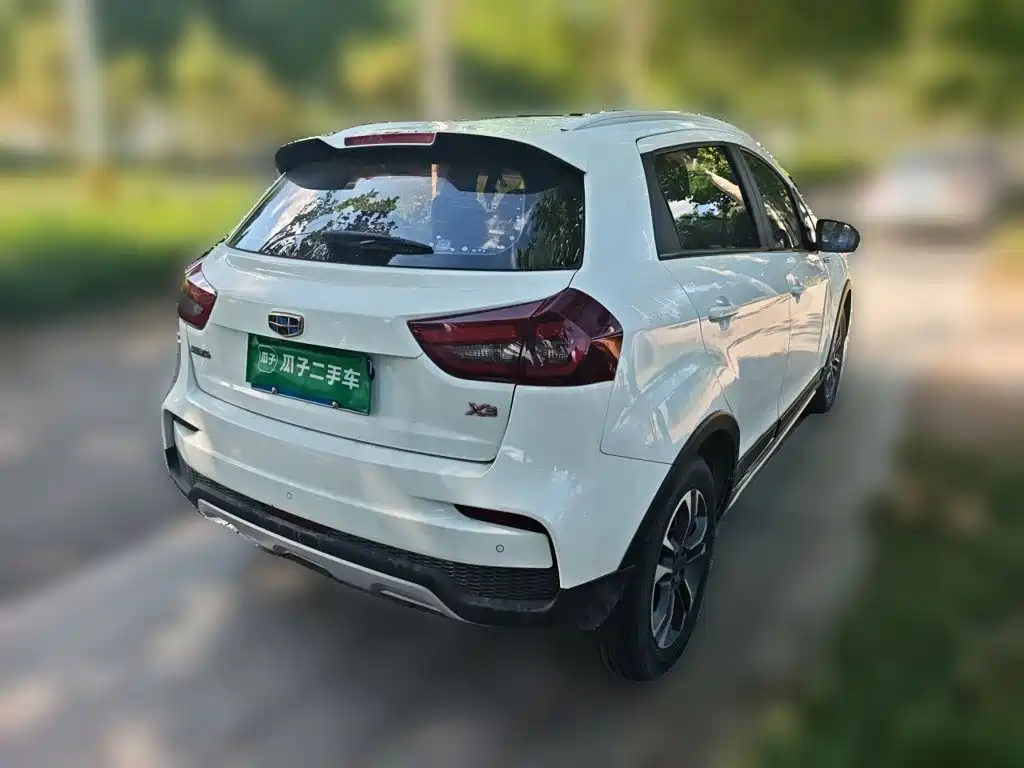 Geely Vision X3 2019 — фото 4