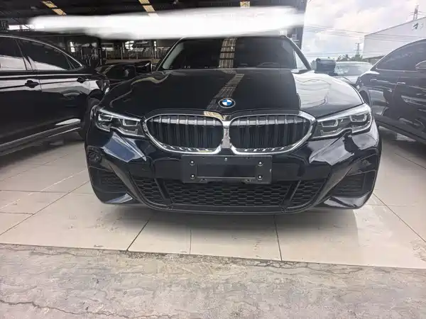 BMW 3 Series 2021
