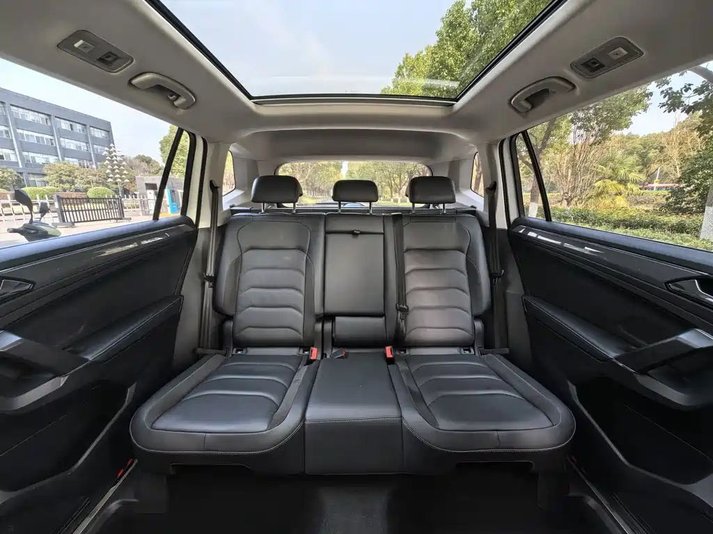 Volkswagen Tiguan L 2021 — фото 27