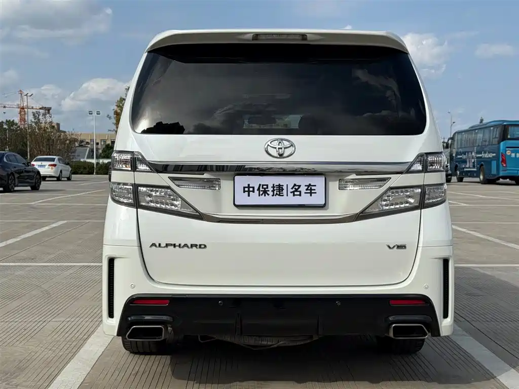 Toyota Alphard 2015 — фото 31