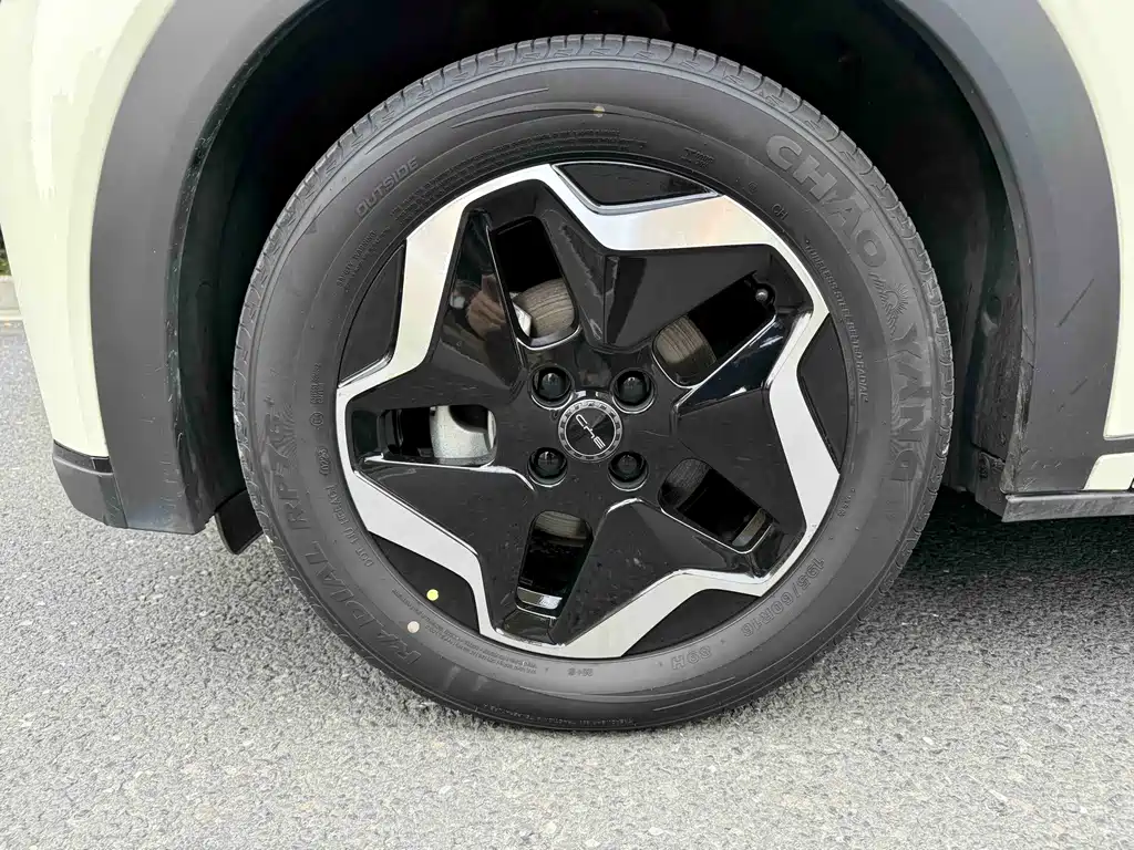 BYD Dolphin 2023