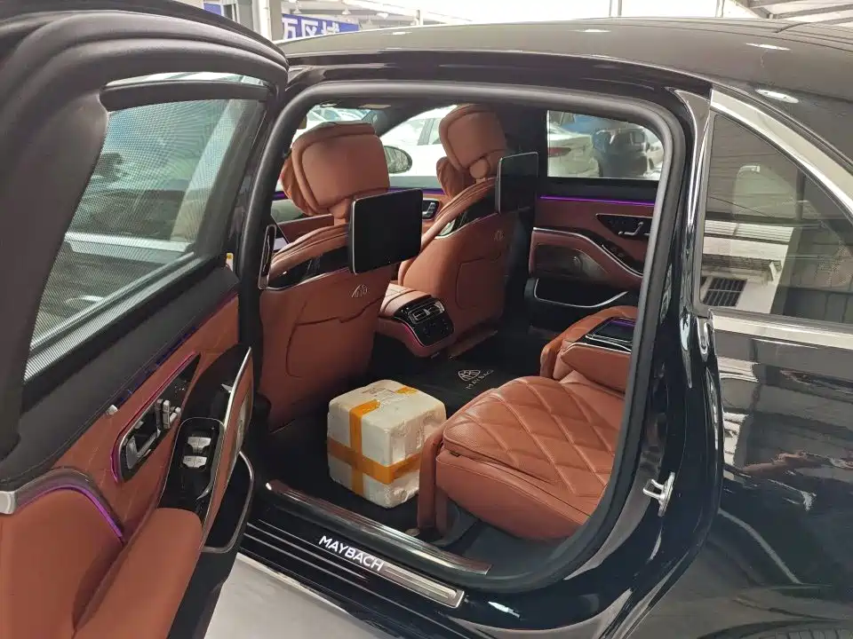 Mercedes-Benz Maybach S-Class 2021
