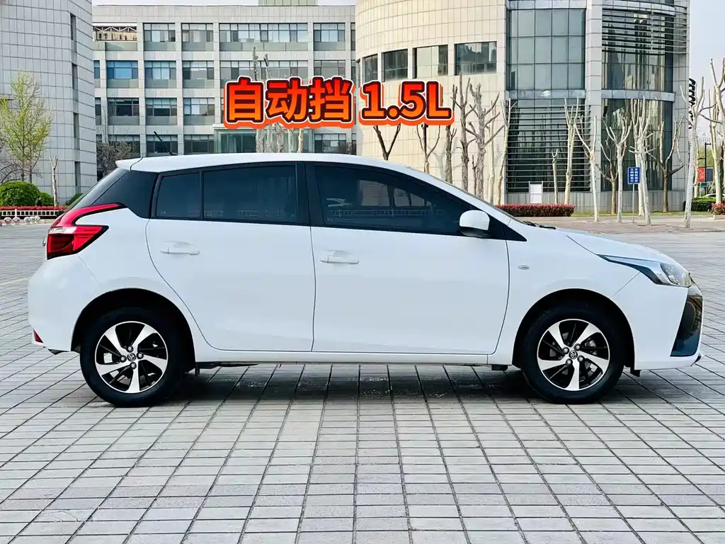 Toyota Yaris L 2018 — фото 10