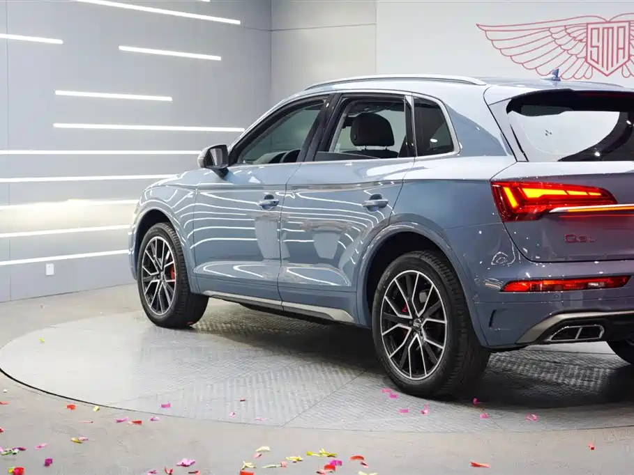 Audi Q5L 2022 — фото 3