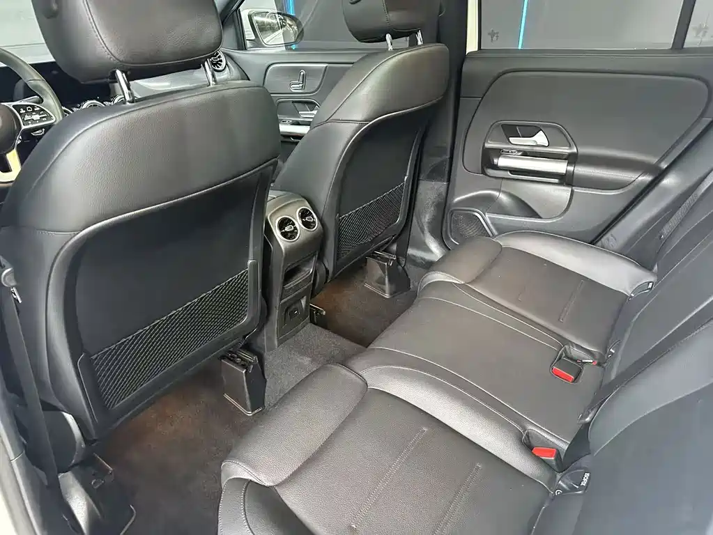 Mercedes-Benz GLA 2022 — фото 11
