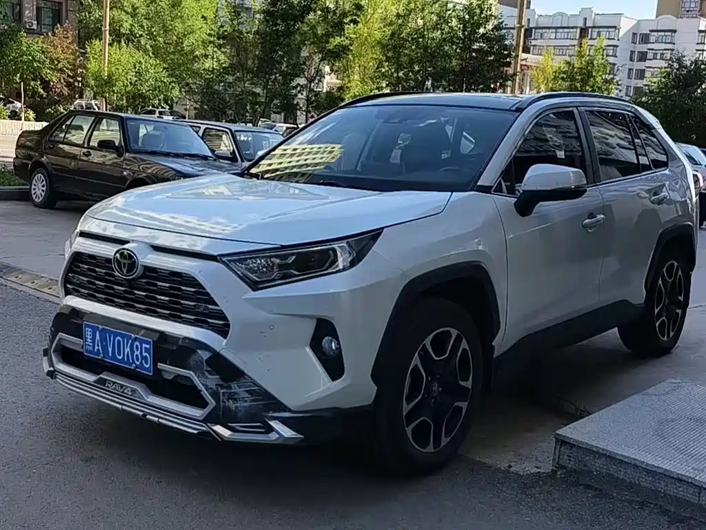 Toyota RAV4 2021