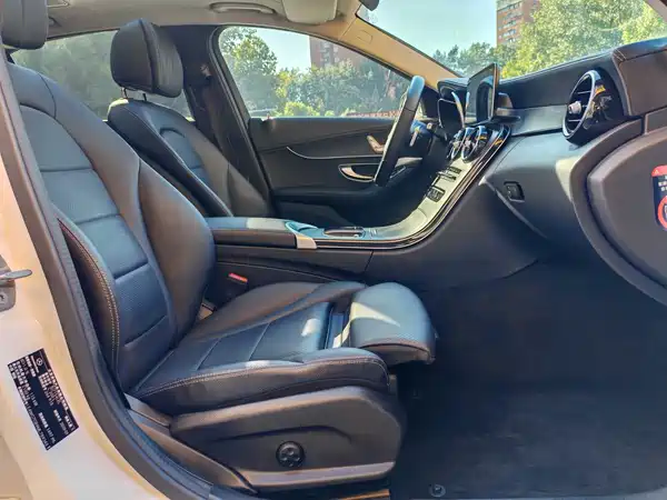 Mercedes-Benz C-Class 2020