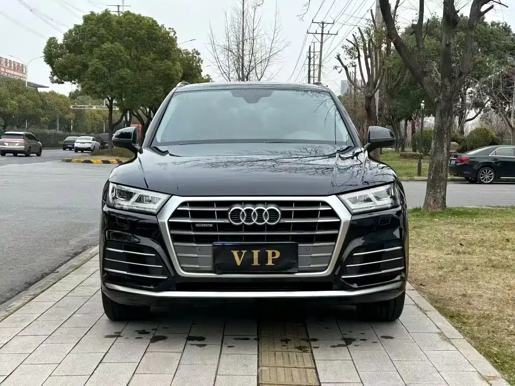 Audi Q5L 2021 — фото 2