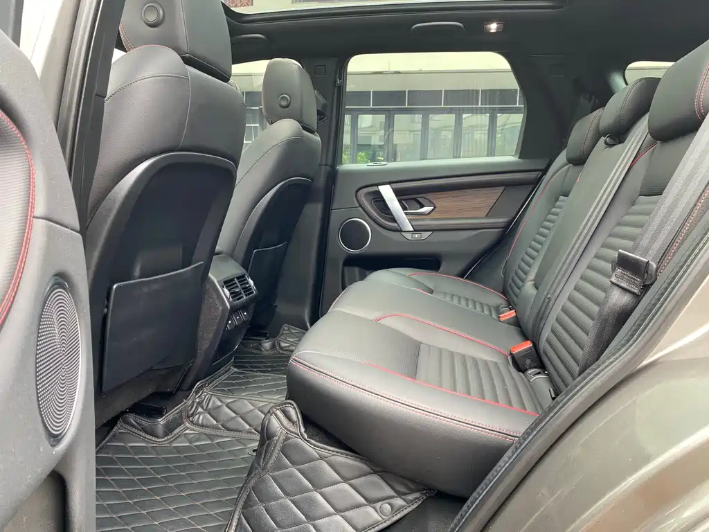 Land Rover Discovery Sport 2021 — фото 12