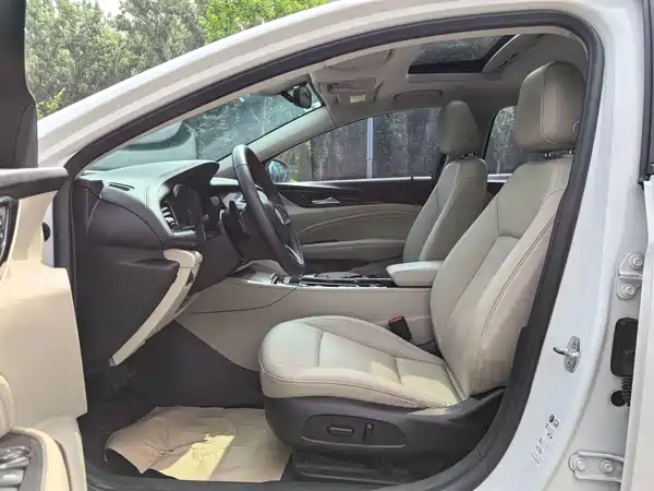 Buick Regal 2021