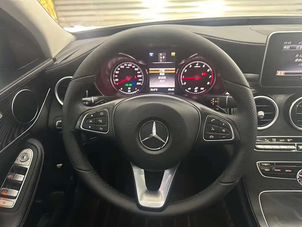 Mercedes-Benz C-Class 2018 — фото 16