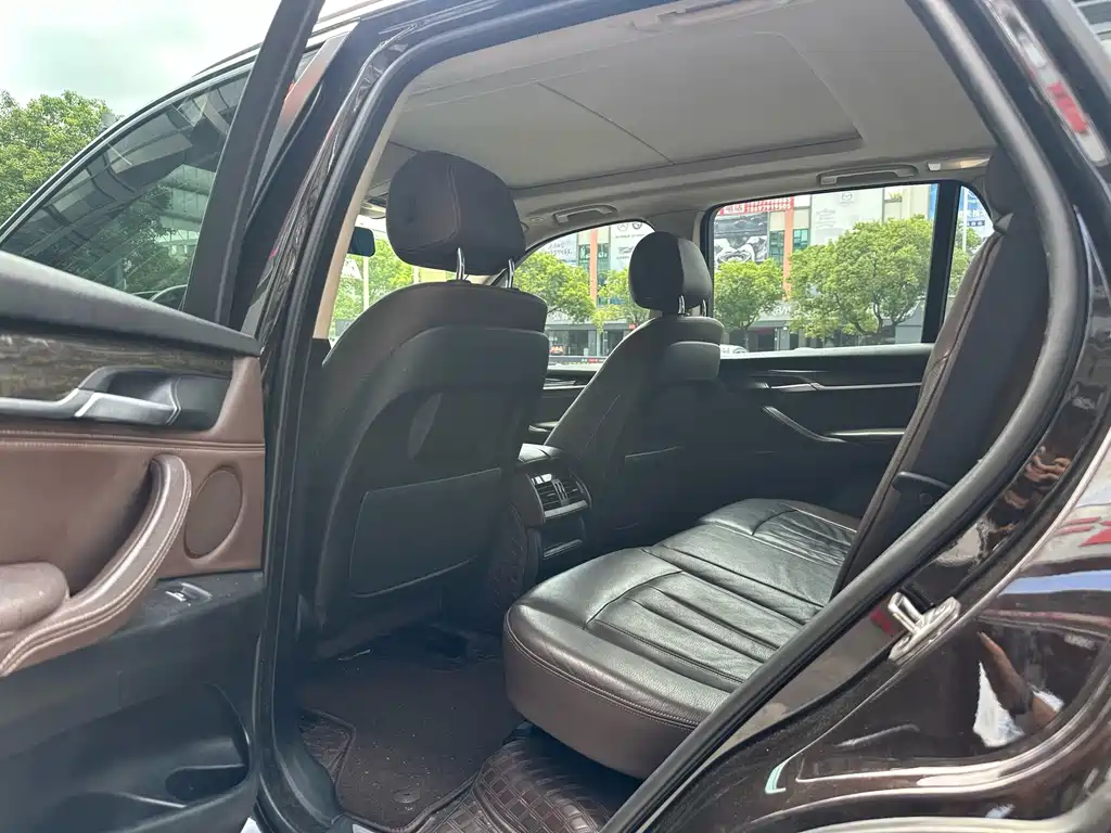 BMW X5 2015 — фото 9