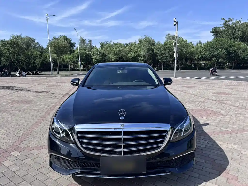 Mercedes-Benz E-Class 2020 — фото 22