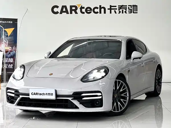 Porsche Panamera 2013