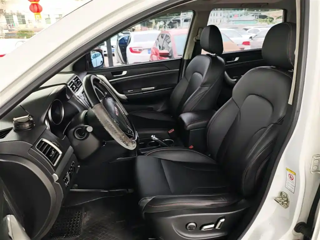 Haval H6 2015 — фото 15