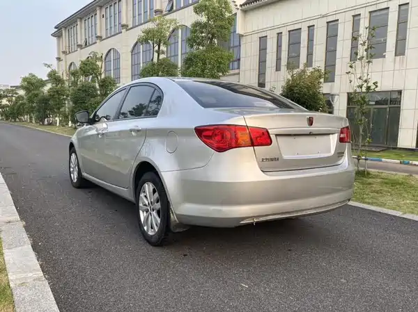 Roewe 350 2015