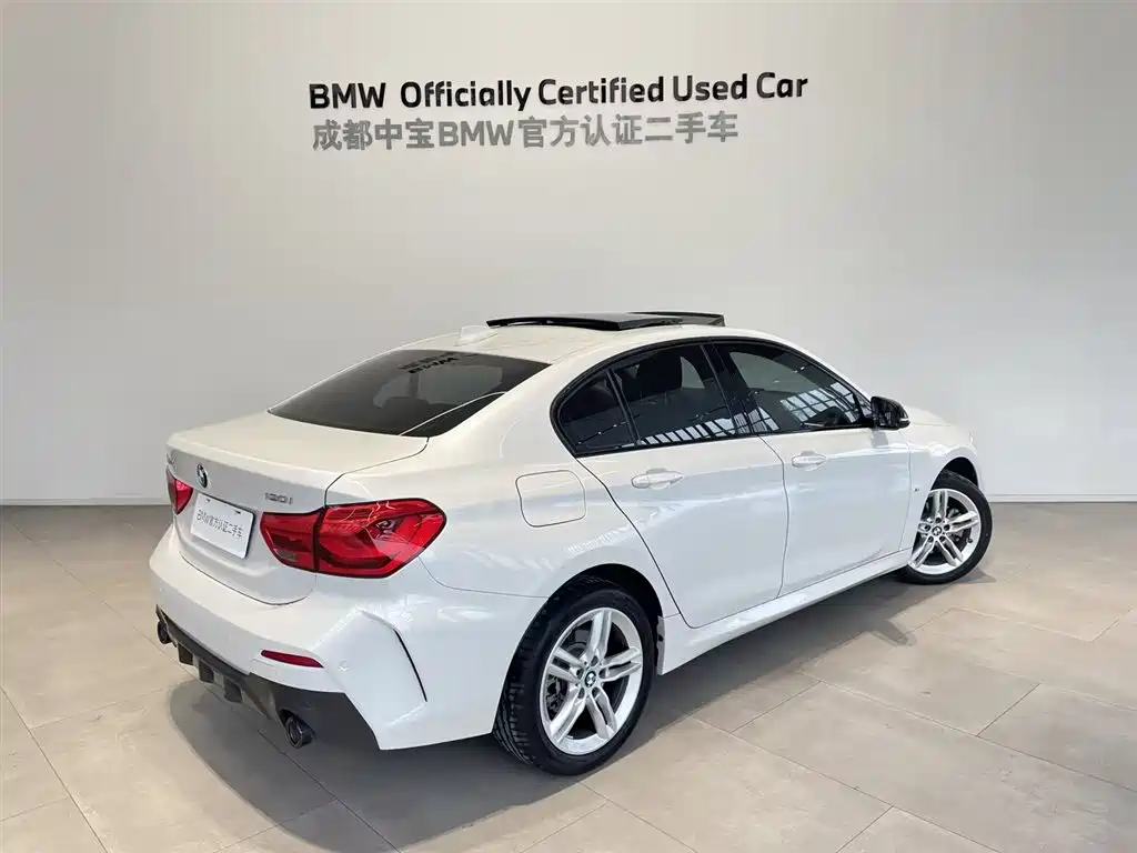 BMW 1 Series 2022