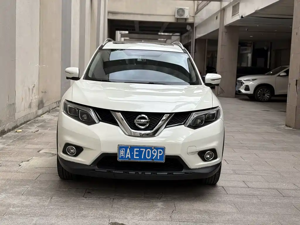 Nissan X-Trail 2015