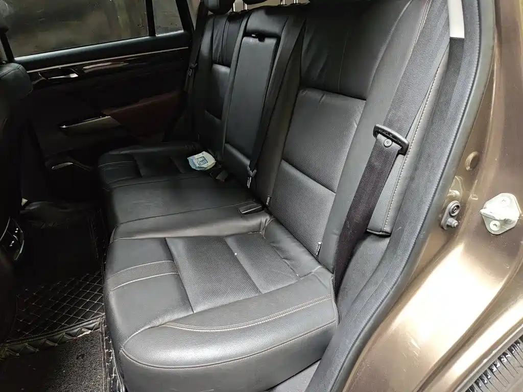 GAC Trumpchi GS7 2018 — фото 15