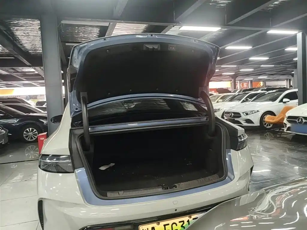 BYD Seal 2022 — фото 19