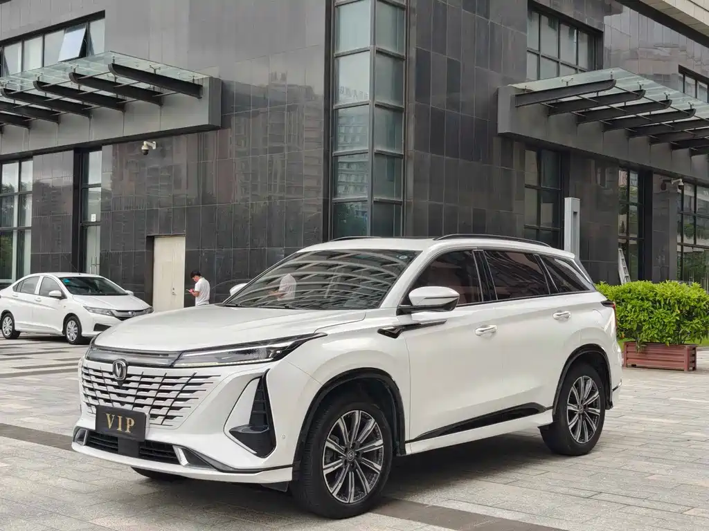 Changan CS75PLUS 2023 — фото 2