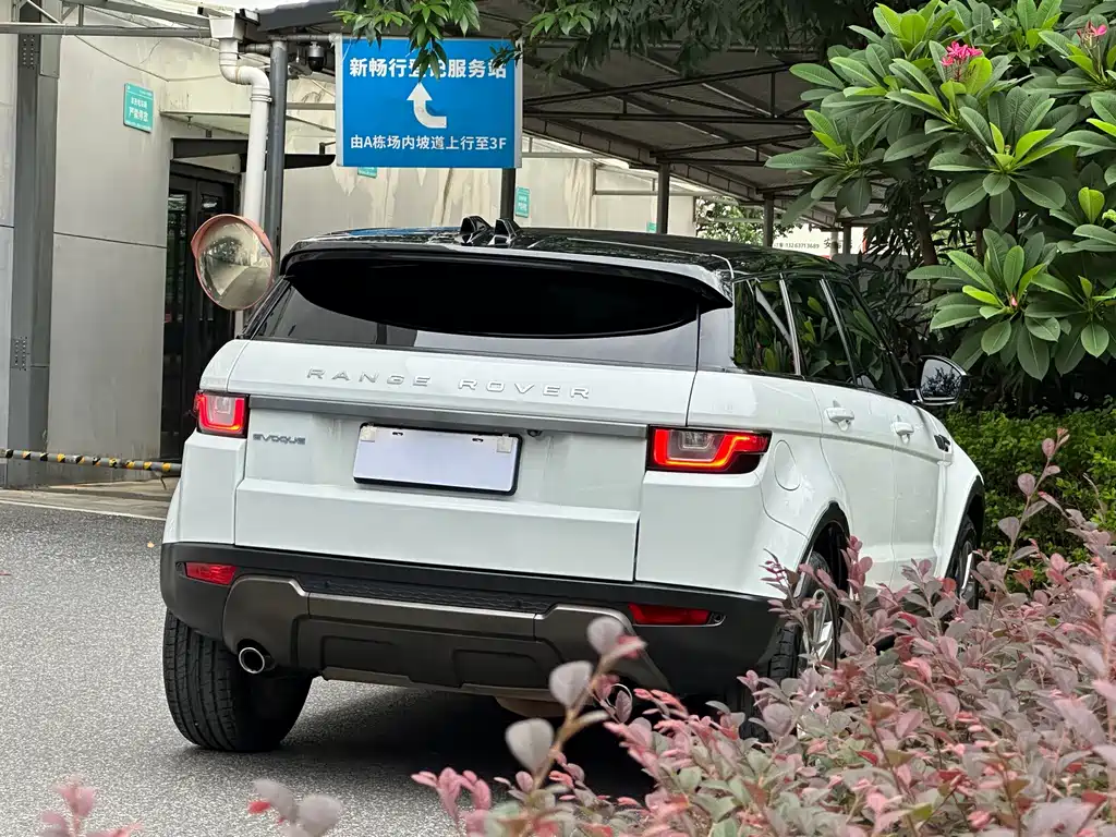 Land Rover Range Rover Evoque 2018 — фото 21