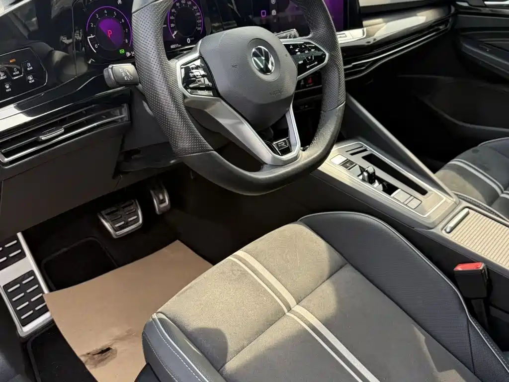 Volkswagen Golf 2022