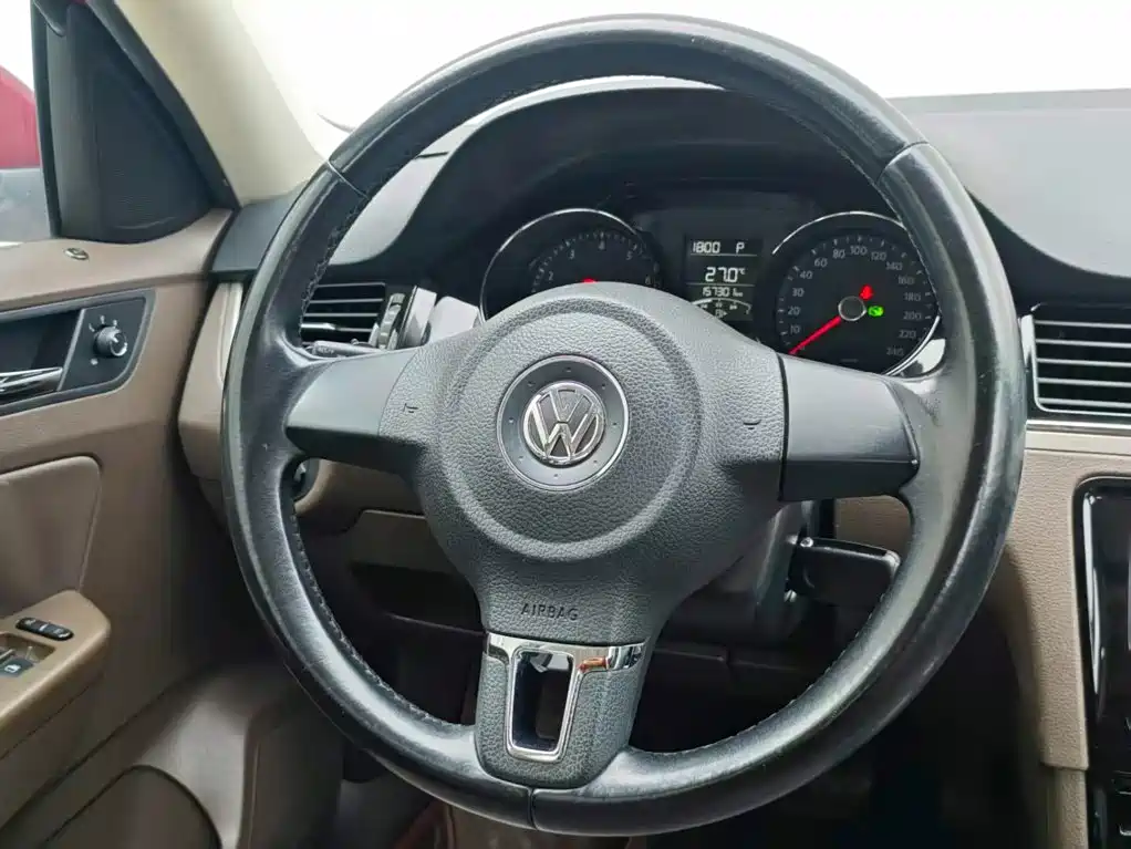 Volkswagen Bora 2015 — фото 15