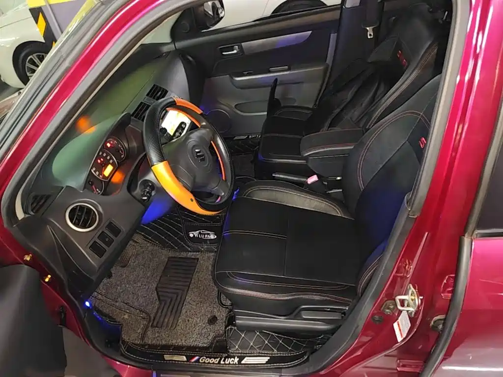Suzuki Swift 2015 — фото 15