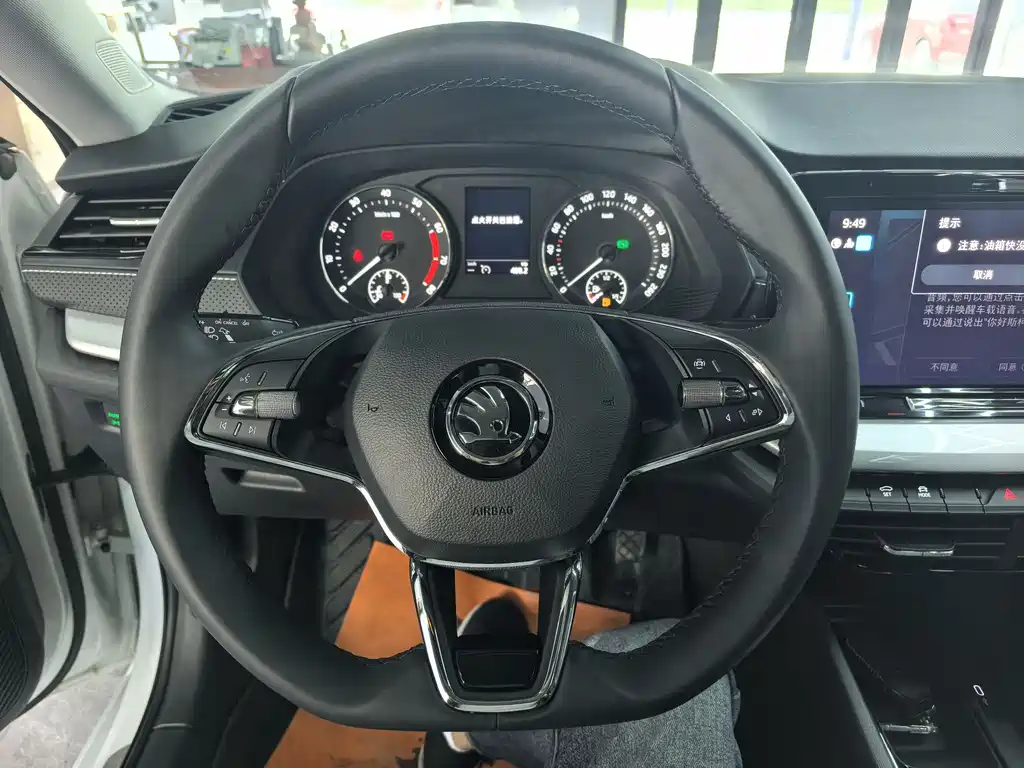 Skoda Octavia 2024 — фото 14