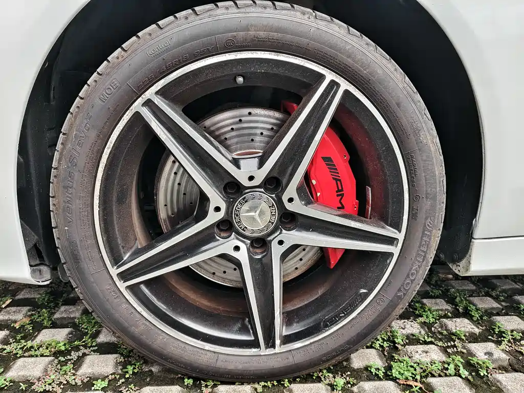 Mercedes-Benz C-Class 2017 — фото 17